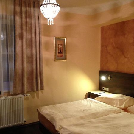 Gasthof Bacher Hotel Villach Exterior photo