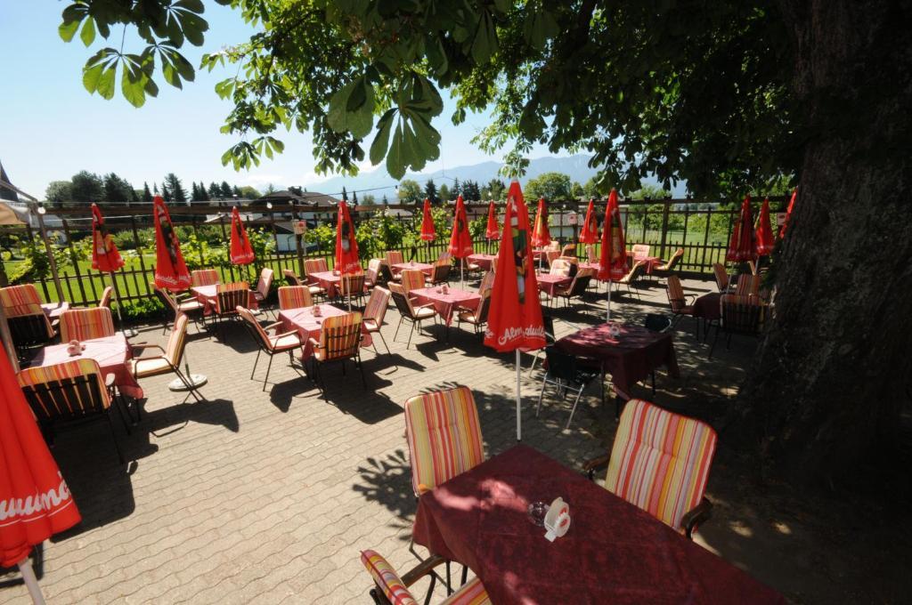 Gasthof Bacher Hotel Villach Exterior photo